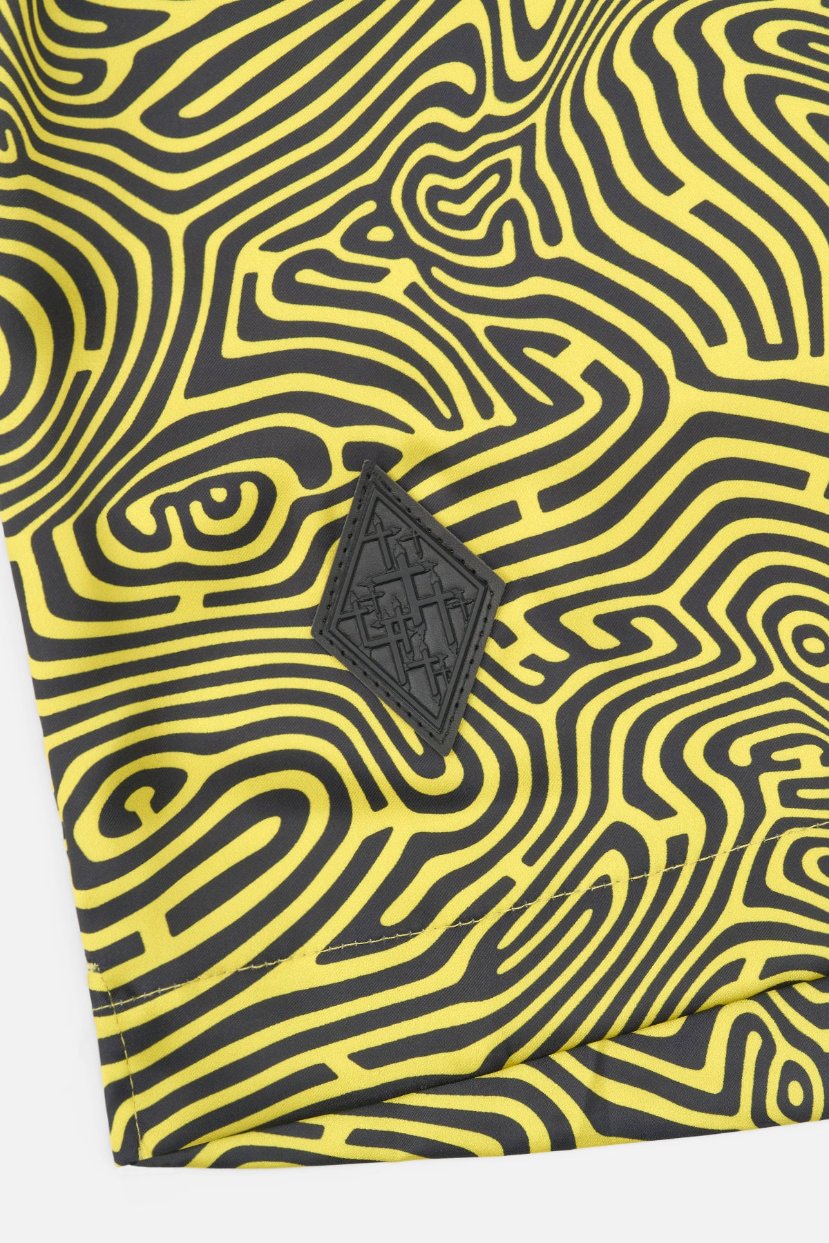 MCHPW879-B1196BKTPG_CLYDE_BLACKTOPOGRAPHY_4_2048x2048.jpg
