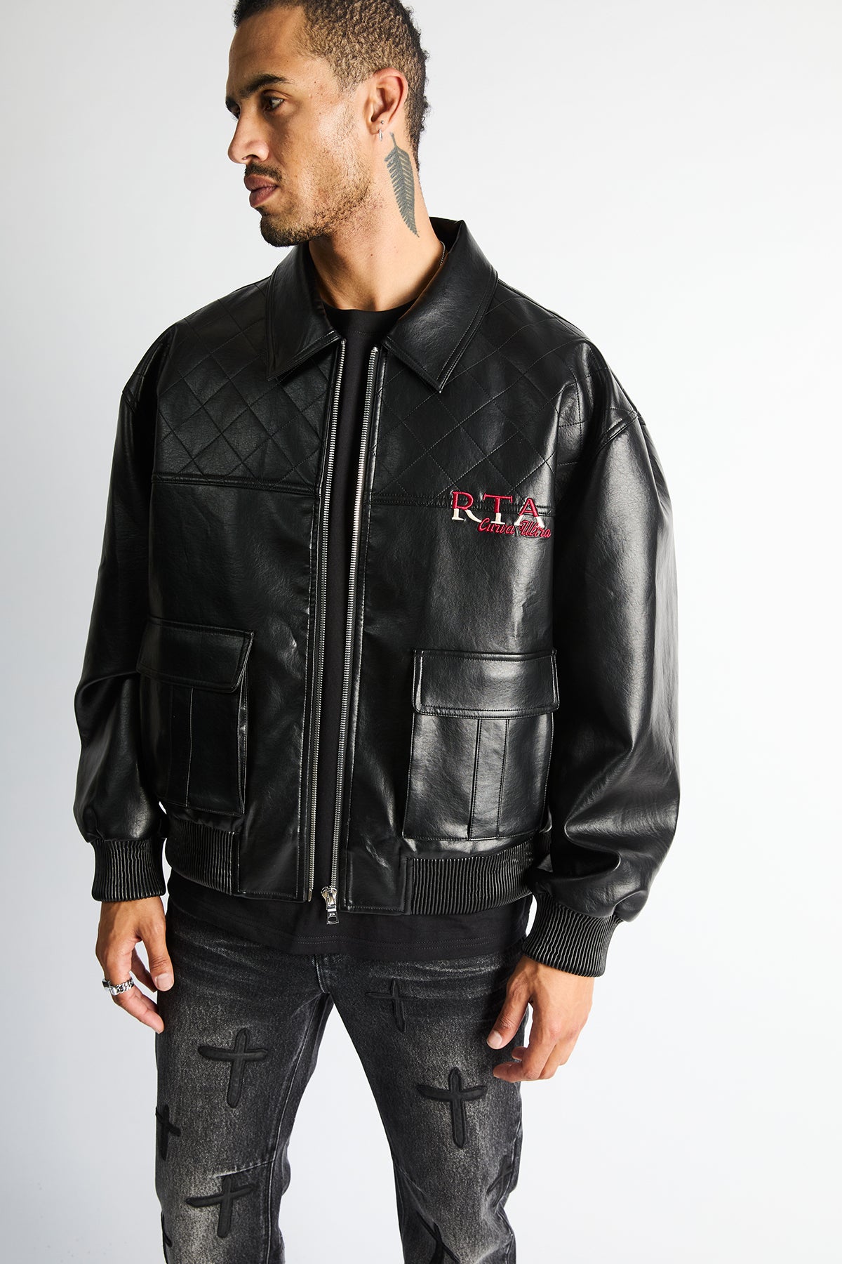 MCVUK1424-W2383BLACK_001_2048x2048.jpg
