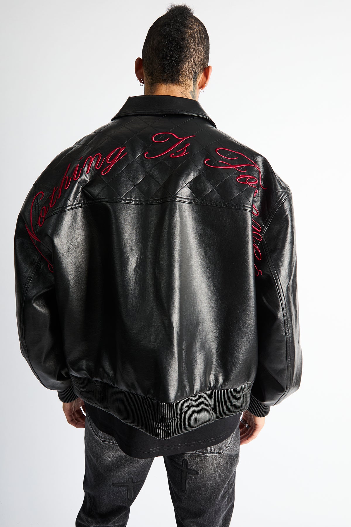 MCVUK1424-W2383BLACK_002_2048x2048.jpg